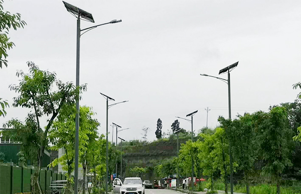 潼南工業園區 530套太陽能